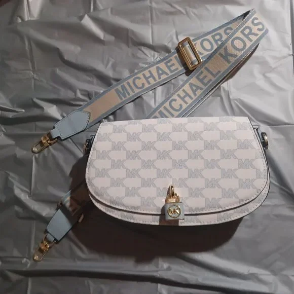 NWOT Michael Kors Mila Messenger Bag